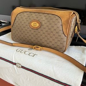 Authentic Vintage Gucci Logo Crossbody Bag